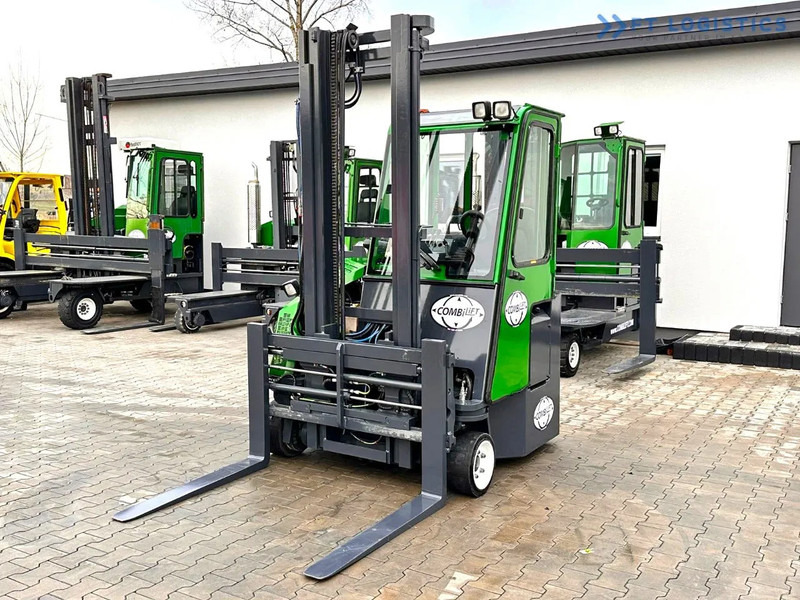 Combilift Combilift C3000CB - DUPLEX 4000mm - Year 2015 - / CABIN - HEATING / ONLY 6546 MTH / EXCELLENT CONDITION / LIKE NEW! Combilift C3 - Чотириходовий річ-трак: фото 2 Combilift Combilift C3000CB - DUPLEX 4000mm - Year 2015 - / CABIN - HEATING / ONLY 6546 MTH / EXCELLENT CONDITION / LIKE NEW! Combilift C3 - Чотириходовий річ-трак: фото 2