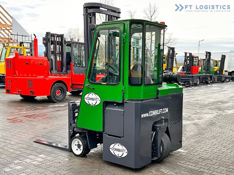 Combilift Combilift C3000CB - DUPLEX 4000mm - Year 2015 - / CABIN - HEATING / ONLY 6546 MTH / EXCELLENT CONDITION / LIKE NEW! Combilift C3 - Чотириходовий річ-трак: фото 5 Combilift Combilift C3000CB - DUPLEX 4000mm - Year 2015 - / CABIN - HEATING / ONLY 6546 MTH / EXCELLENT CONDITION / LIKE NEW! Combilift C3 - Чотириходовий річ-трак: фото 5