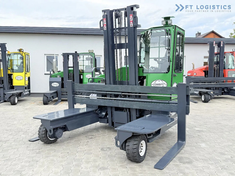 Combilift Combilift C4500 / DIESEL / DUPLEX 4000MM / WIDE FORK POSITIONER / HEATING / FULL CABIN / PERFECT CONDITION / Wide range of four- - Чотириходовий річ-трак: фото 4 Combilift Combilift C4500 / DIESEL / DUPLEX 4000MM / WIDE FORK POSITIONER / HEATING / FULL CABIN / PERFECT CONDITION / Wide range of four- - Чотириходовий річ-трак: фото 4