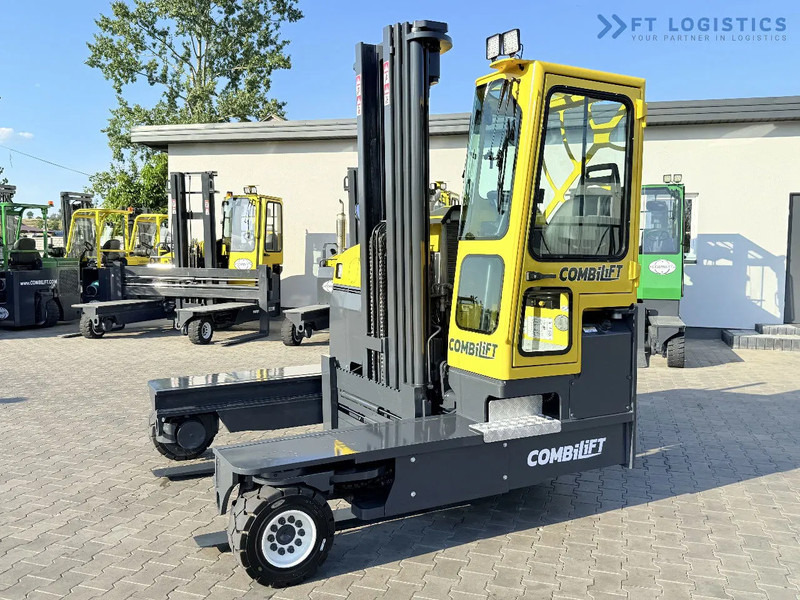 Combilift Combilift C5000 / DIESEL / TRIPLEX 6000MM / FREE LIFT / FORK POSITIONER / BUILT-IN SCALE / HEATING / FULL CABIN / PERFECT CONDIT - Чотириходовий річ-трак: фото 5 Combilift Combilift C5000 / DIESEL / TRIPLEX 6000MM / FREE LIFT / FORK POSITIONER / BUILT-IN SCALE / HEATING / FULL CABIN / PERFECT CONDIT - Чотириходовий річ-трак: фото 5