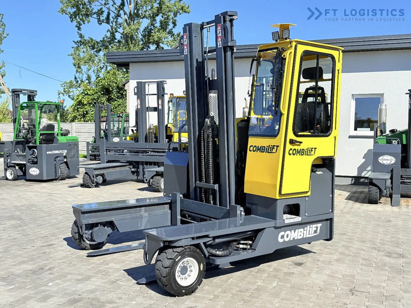 Combilift Combilift FOUR-WAY MULTIDIRECTIONAL FORKLIFT C4000 / DIESEL / DUPLEX 4100MM / ONLY 2888 HOURS / FORK POSITIONER / FULL CABIN – H - Чотириходовий річ-трак: фото 2 Combilift Combilift FOUR-WAY MULTIDIRECTIONAL FORKLIFT C4000 / DIESEL / DUPLEX 4100MM / ONLY 2888 HOURS / FORK POSITIONER / FULL CABIN – H - Чотириходовий річ-трак: фото 2