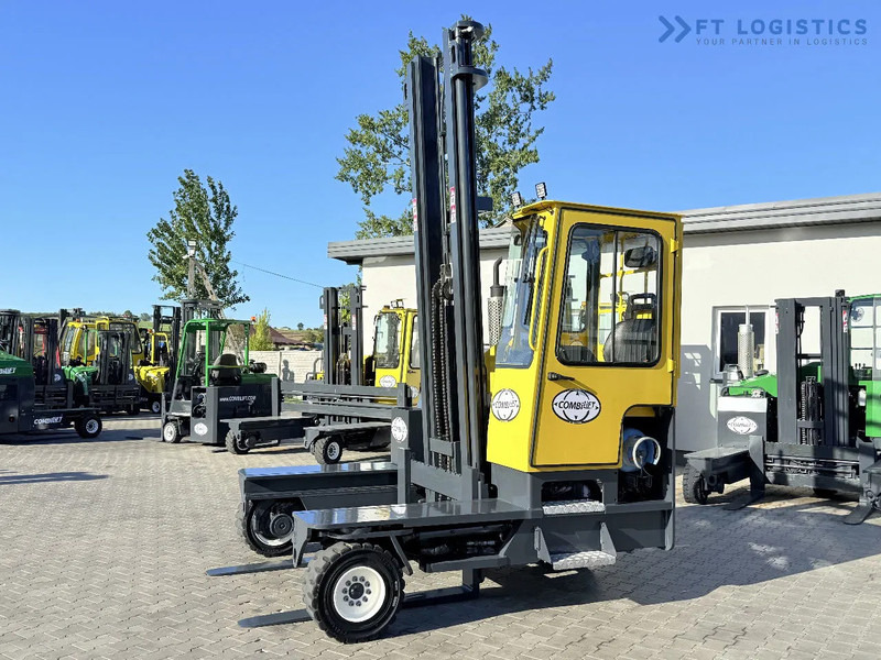 Combilift FOUR-WAY MULTIDIRECTIONAL FORKLIFT C5000 / GAS / TRIPLEX 6000MM / ONLY 4263 HOURS / FORK POSITIONER / EXCELLENT CONDITION / Wide - Чотириходовий річ-трак: фото 3 Combilift FOUR-WAY MULTIDIRECTIONAL FORKLIFT C5000 / GAS / TRIPLEX 6000MM / ONLY 4263 HOURS / FORK POSITIONER / EXCELLENT CONDITION / Wide - Чотириходовий річ-трак: фото 3