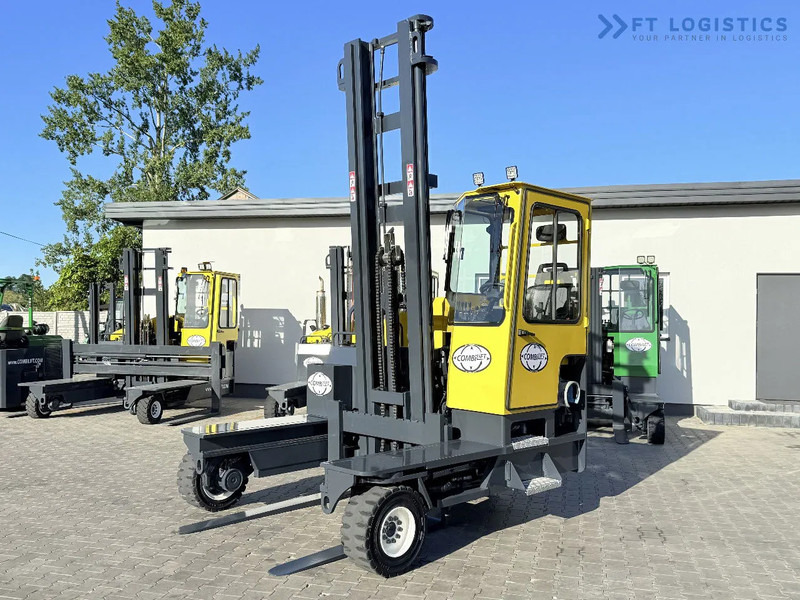 Combilift FOUR-WAY MULTIDIRECTIONAL FORKLIFT C5000 / GAS / TRIPLEX 6000MM / ONLY 4263 HOURS / FORK POSITIONER / EXCELLENT CONDITION / Wide - Чотириходовий річ-трак: фото 1 Combilift FOUR-WAY MULTIDIRECTIONAL FORKLIFT C5000 / GAS / TRIPLEX 6000MM / ONLY 4263 HOURS / FORK POSITIONER / EXCELLENT CONDITION / Wide - Чотириходовий річ-трак: фото 1