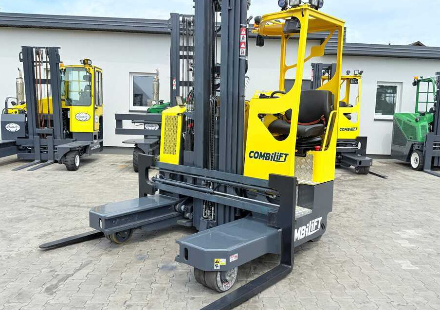 Combilift MR / ELECTRIC / TRIPLEX – 6000MM / FULL FREE LIFT / WIDE POSITIONER / FORK SIDESHIFT / ONLY 1400 HOURS / LIKE NEW - Чотириходовий річ-трак: фото 1 Combilift MR / ELECTRIC / TRIPLEX – 6000MM / FULL FREE LIFT / WIDE POSITIONER / FORK SIDESHIFT / ONLY 1400 HOURS / LIKE NEW - Чотириходовий річ-трак: фото 1