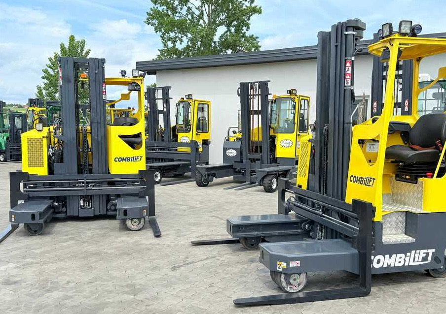 Combilift MR / ELECTRIC / TRIPLEX – 6000MM / FULL FREE LIFT / WIDE POSITIONER / FORK SIDESHIFT / ONLY 1400 HOURS / LIKE NEW - Чотириходовий річ-трак: фото 2 Combilift MR / ELECTRIC / TRIPLEX – 6000MM / FULL FREE LIFT / WIDE POSITIONER / FORK SIDESHIFT / ONLY 1400 HOURS / LIKE NEW - Чотириходовий річ-трак: фото 2