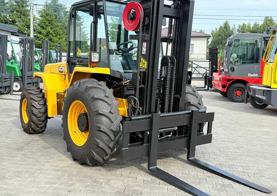 JCB 940 / DIESEL / TRIPLEX 4500MM / FORK POSITIONER / FORK SIDESHIFT / 4T / NEW TYRES / LIKE NEW - Навантажувач підвищеної прохідності: фото 5 JCB 940 / DIESEL / TRIPLEX 4500MM / FORK POSITIONER / FORK SIDESHIFT / 4T / NEW TYRES / LIKE NEW - Навантажувач підвищеної прохідності: фото 5