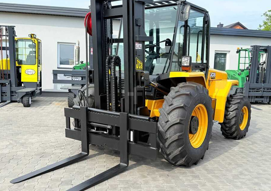 JCB 940 / DIESEL / TRIPLEX 4500MM / FORK POSITIONER / FORK SIDESHIFT / 4T / NEW TYRES / LIKE NEW - Навантажувач підвищеної прохідності: фото 3 JCB 940 / DIESEL / TRIPLEX 4500MM / FORK POSITIONER / FORK SIDESHIFT / 4T / NEW TYRES / LIKE NEW - Навантажувач підвищеної прохідності: фото 3