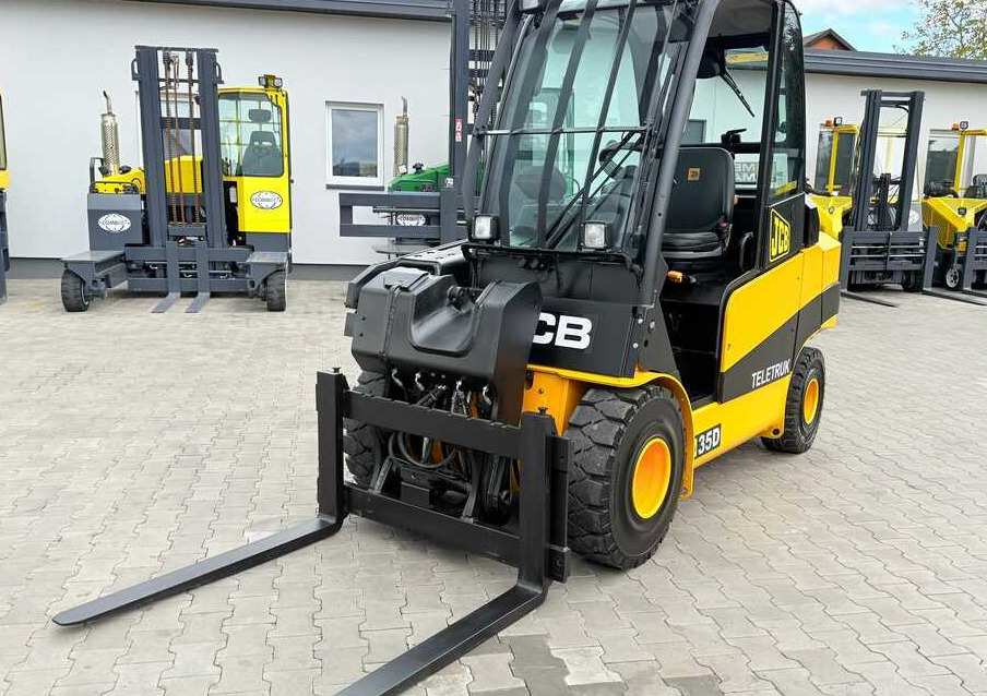 JCB TLT35D / DIESEL / CAB / NEW TYRES / 4450MM / TELESCOPIC – EXCELLENT CONDITION - Навантажувач телескопічний: фото 5 JCB TLT35D / DIESEL / CAB / NEW TYRES / 4450MM / TELESCOPIC – EXCELLENT CONDITION - Навантажувач телескопічний: фото 5