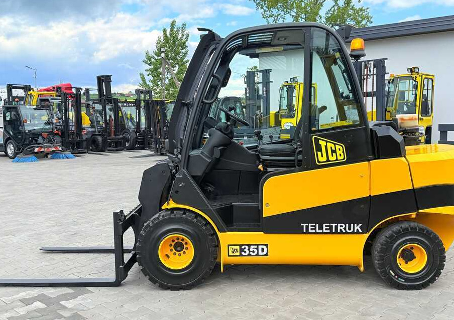 JCB TLT35D / DIESEL / CAB / NEW TYRES / 4450MM / TELESCOPIC – EXCELLENT CONDITION - Навантажувач телескопічний: фото 3 JCB TLT35D / DIESEL / CAB / NEW TYRES / 4450MM / TELESCOPIC – EXCELLENT CONDITION - Навантажувач телескопічний: фото 3