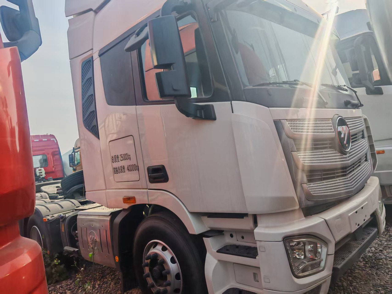 Auman 6×4 - Самоскид напівпричіп: фото 5 Auman 6×4 - Самоскид напівпричіп: фото 5