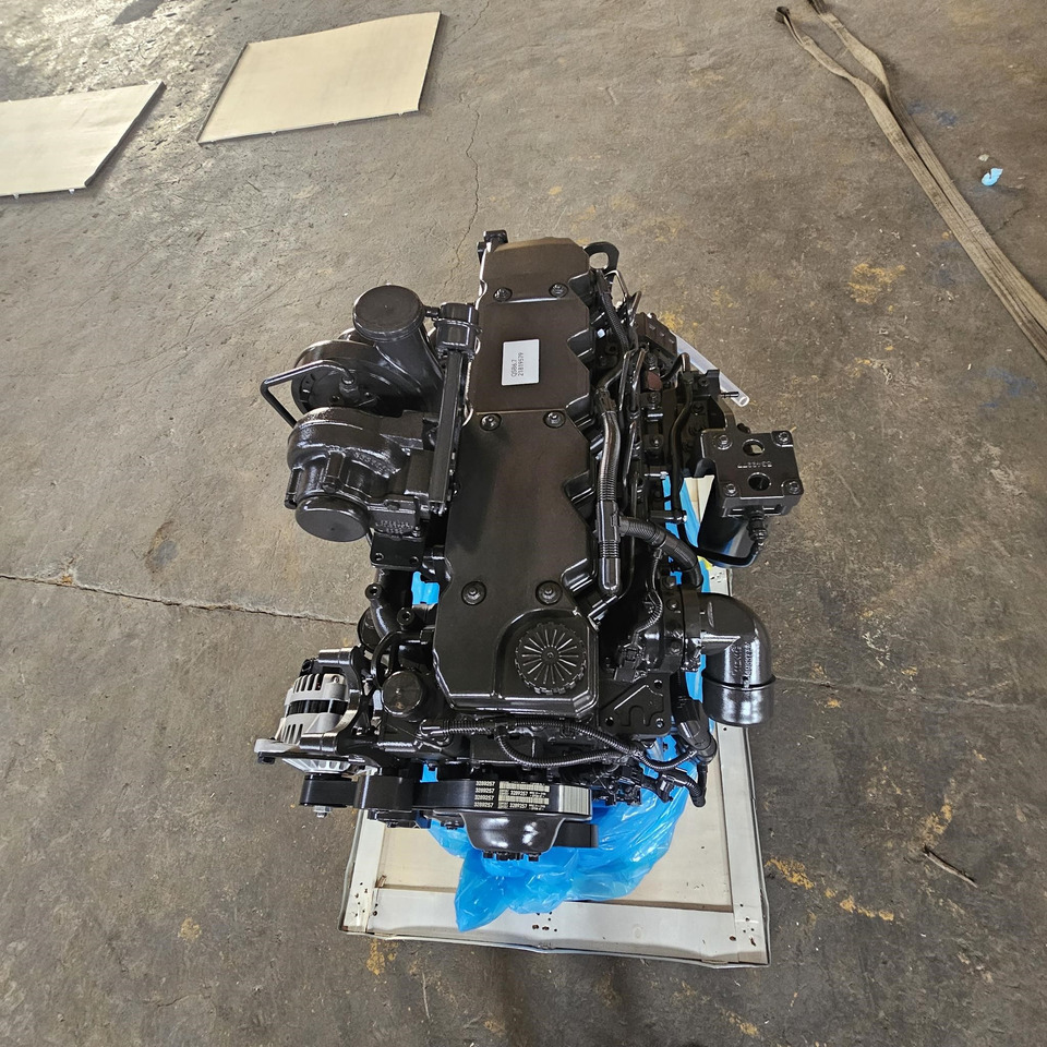 CUMMINS QSB6.7 - Двигун в категорії Екскаватори: фото 1 CUMMINS QSB6.7 - Двигун в категорії Екскаватори: фото 1