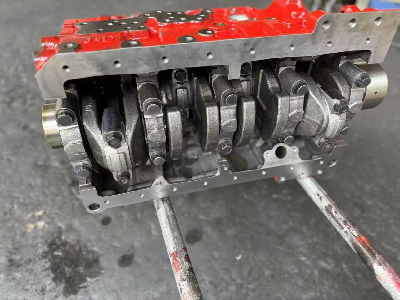 HINO J05E 11401-E0702 - Блок циліндрів в категорії Екскаватори: фото 2 HINO J05E 11401-E0702 - Блок циліндрів в категорії Екскаватори: фото 2