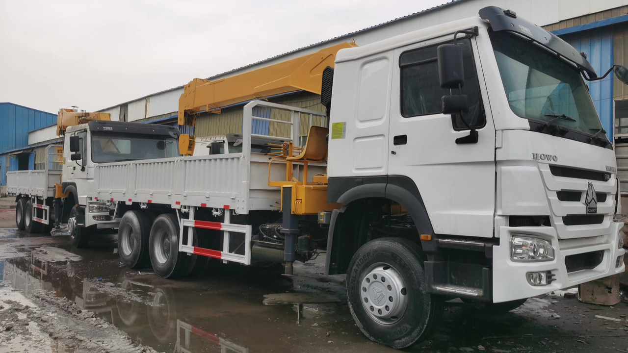 HOWO 371 - Вантажівка з маніпулятором: фото 4 HOWO 371 - Вантажівка з маніпулятором: фото 4