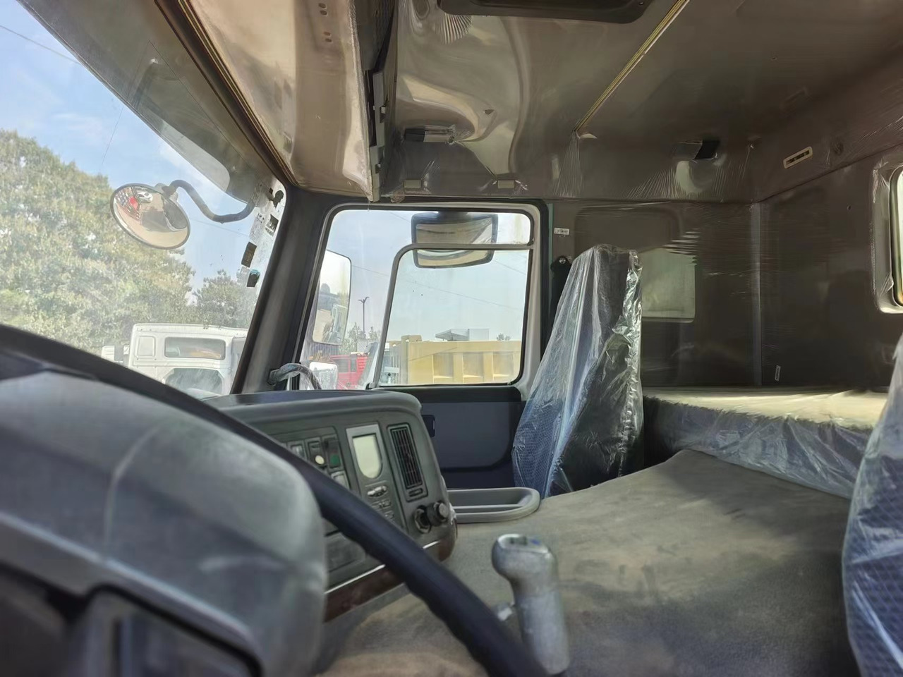 HOWO 6×4 ,20 cubic meters - Вантажівка цистерна: фото 2 HOWO 6×4 ,20 cubic meters - Вантажівка цистерна: фото 2