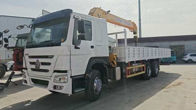 HOWO ,XCMG HOWO 375 engine,XCMG 12 tons crane truck - Вантажівка з маніпулятором: фото 1 HOWO ,XCMG HOWO 375 engine,XCMG 12 tons crane truck - Вантажівка з маніпулятором: фото 1