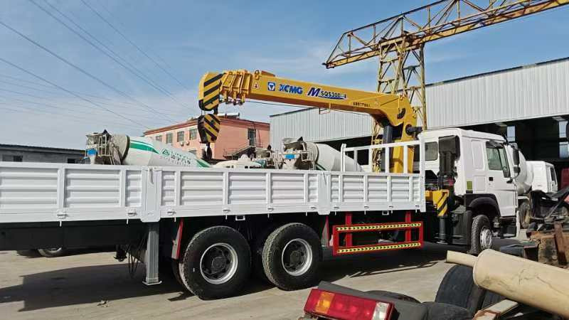 HOWO ,XCMG HOWO 375 engine,XCMG 12 tons crane truck - Вантажівка з маніпулятором: фото 4 HOWO ,XCMG HOWO 375 engine,XCMG 12 tons crane truck - Вантажівка з маніпулятором: фото 4