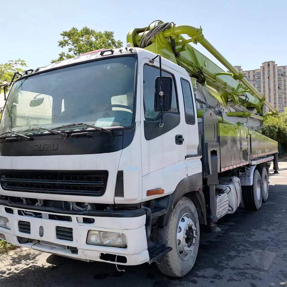 ISUZU 47 meters,6×4 - Автобетононасос-змішувач: фото 3 ISUZU 47 meters,6×4 - Автобетононасос-змішувач: фото 3