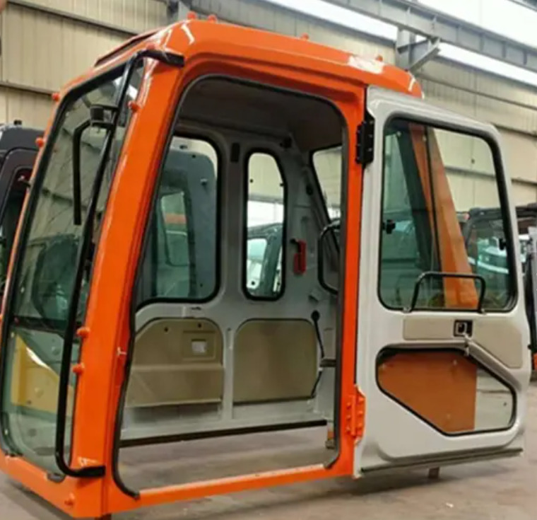 KOBELCO SK350-8 - Кабіна в категорії Екскаватори: фото 4 KOBELCO SK350-8 - Кабіна в категорії Екскаватори: фото 4