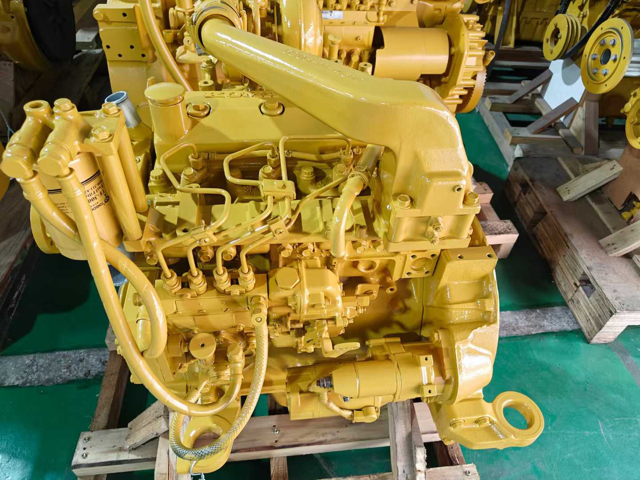 KOMATSU 4D95 - Двигун в категорії Екскаватори: фото 1 KOMATSU 4D95 - Двигун в категорії Екскаватори: фото 1