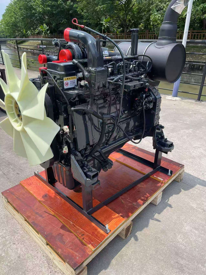 KOMATSU 6D107E-1 6D107E - Двигун в категорії Екскаватори: фото 4 KOMATSU 6D107E-1 6D107E - Двигун в категорії Екскаватори: фото 4