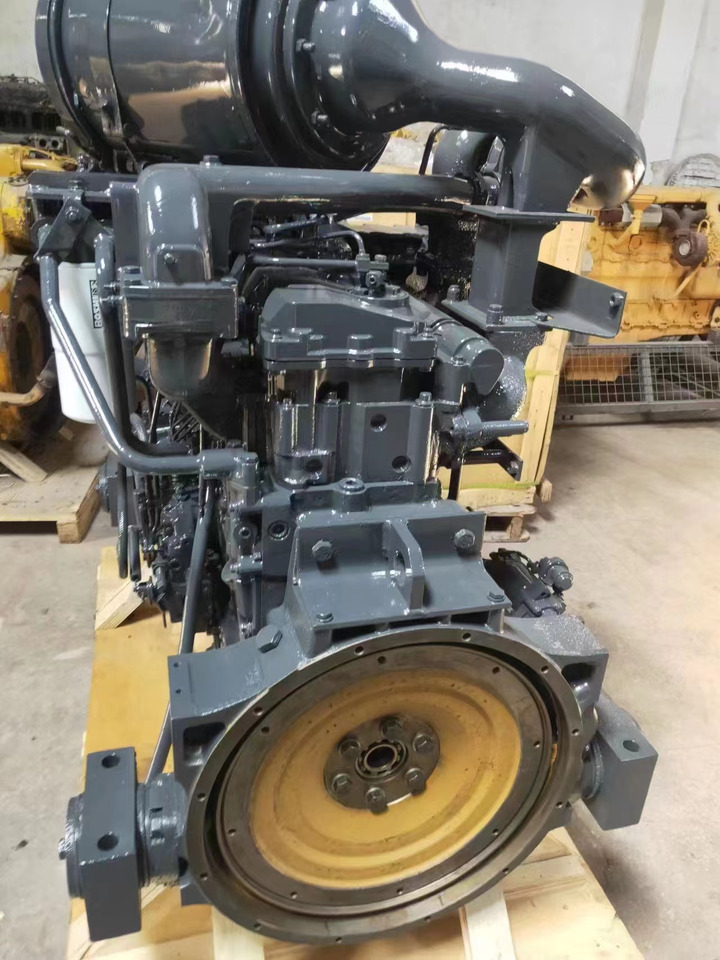 KOMATSU 6D125 - Двигун в категорії Екскаватори: фото 4 KOMATSU 6D125 - Двигун в категорії Екскаватори: фото 4