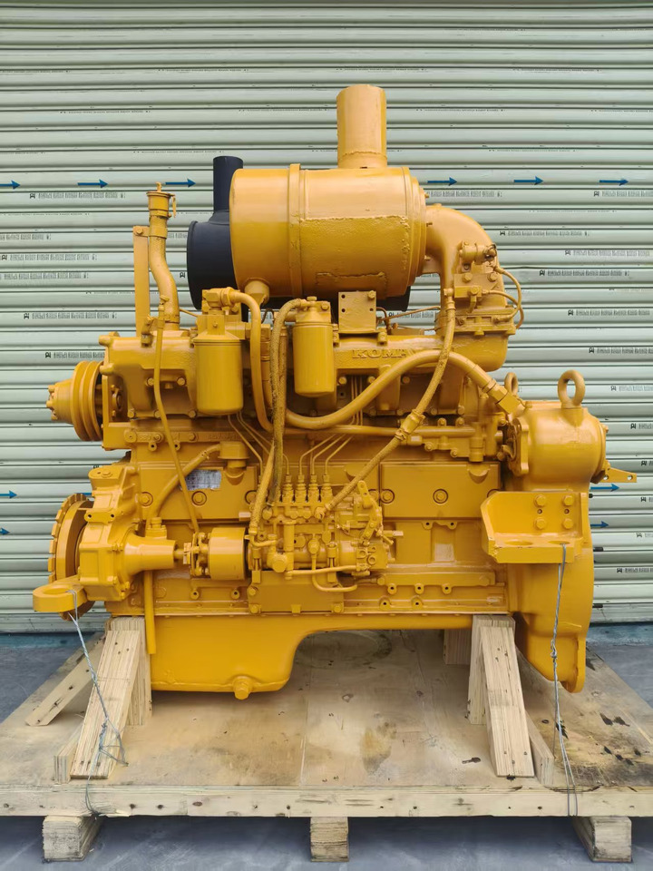 KOMATSU 6D125E-1 - Двигун в категорії Бульдозери: фото 1 KOMATSU 6D125E-1 - Двигун в категорії Бульдозери: фото 1