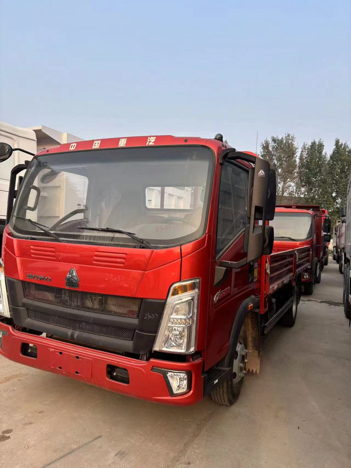 SINOTRUK 4*2 - Самоскид вантажівка: фото 3 SINOTRUK 4*2 - Самоскид вантажівка: фото 3