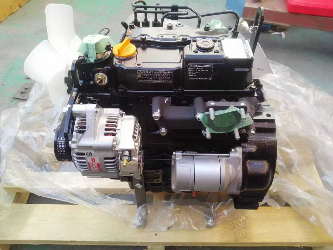 YANMAR 3TNV70 - Двигун в категорії Міні-екскаватори: фото 1 YANMAR 3TNV70 - Двигун в категорії Міні-екскаватори: фото 1