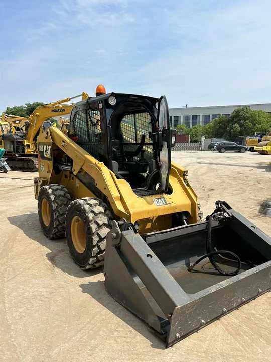 90% New Front Loader Tractor CAT 246D Skid Steer Loader / Used Cat 226B 246C 246d Mini Skid Steer Loader in Stock - Міні-навантажувач: фото 4 90% New Front Loader Tractor CAT 246D Skid Steer Loader / Used Cat 226B 246C 246d Mini Skid Steer Loader in Stock - Міні-навантажувач: фото 4