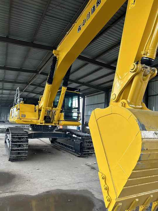 90% New KOMATSU PC450-8 Used Excavator Construction Excavators, Strong Power, Low Price, and Very Good Quality - Гусеничний екскаватор: фото 4 90% New KOMATSU PC450-8 Used Excavator Construction Excavators, Strong Power, Low Price, and Very Good Quality - Гусеничний екскаватор: фото 4