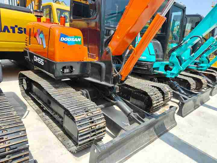 90% New Mini Excavator Doosan DH55, 5-Ton Mini Used High Quality - Міні-екскаватор: фото 5 90% New Mini Excavator Doosan DH55, 5-Ton Mini Used High Quality - Міні-екскаватор: фото 5