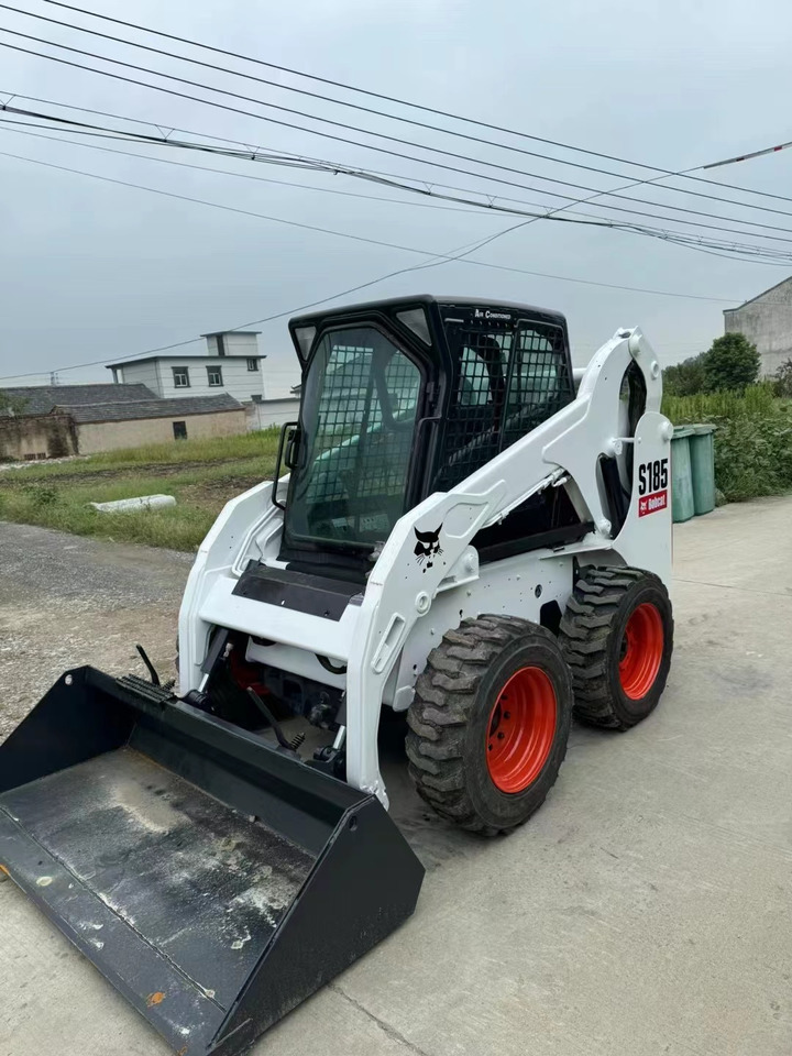 BOBCAT High Quality BOBCAT-S185 Skid Steer Loader in Good Condition - Міні-навантажувач: фото 1 BOBCAT High Quality BOBCAT-S185 Skid Steer Loader in Good Condition - Міні-навантажувач: фото 1