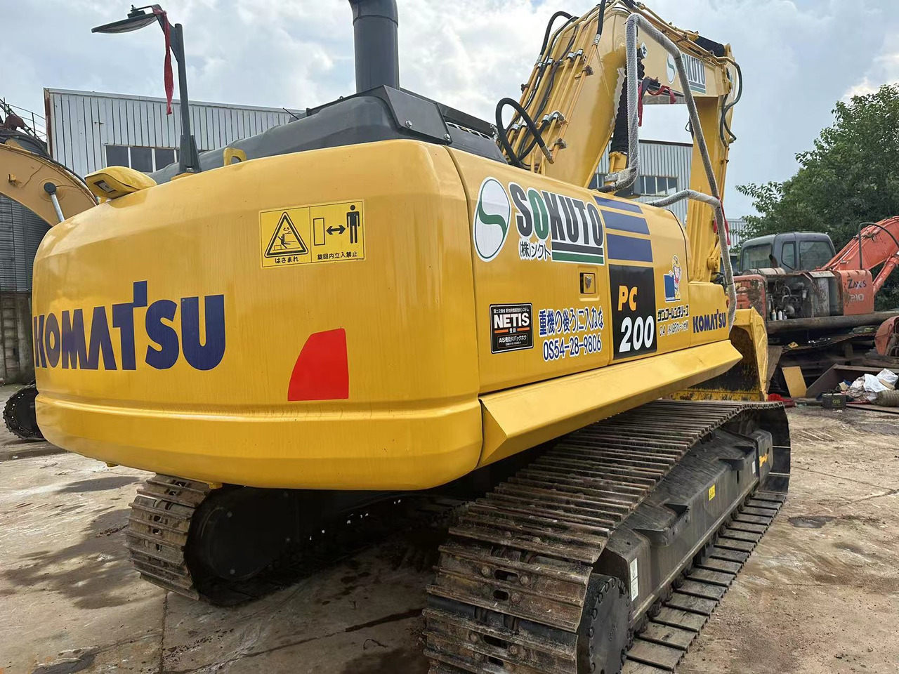 CRAWLER EXCAVATOR Used Good Quality Japan Original PC200-8 in Good Condition PC200-8 Komatsu - Гусеничний екскаватор: фото 3 CRAWLER EXCAVATOR Used Good Quality Japan Original PC200-8 in Good Condition PC200-8 Komatsu - Гусеничний екскаватор: фото 3