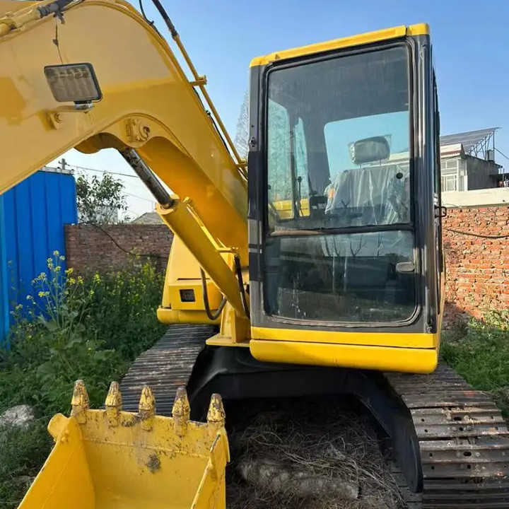 Cheap Used Komatsu PC60-7 Crawler Excavator with High Efficiency Used Heavy Machinery Komatsu P60-7 Digger Cheap for Sale - Гусеничний екскаватор: фото 2 Cheap Used Komatsu PC60-7 Crawler Excavator with High Efficiency Used Heavy Machinery Komatsu P60-7 Digger Cheap for Sale - Гусеничний екскаватор: фото 2
