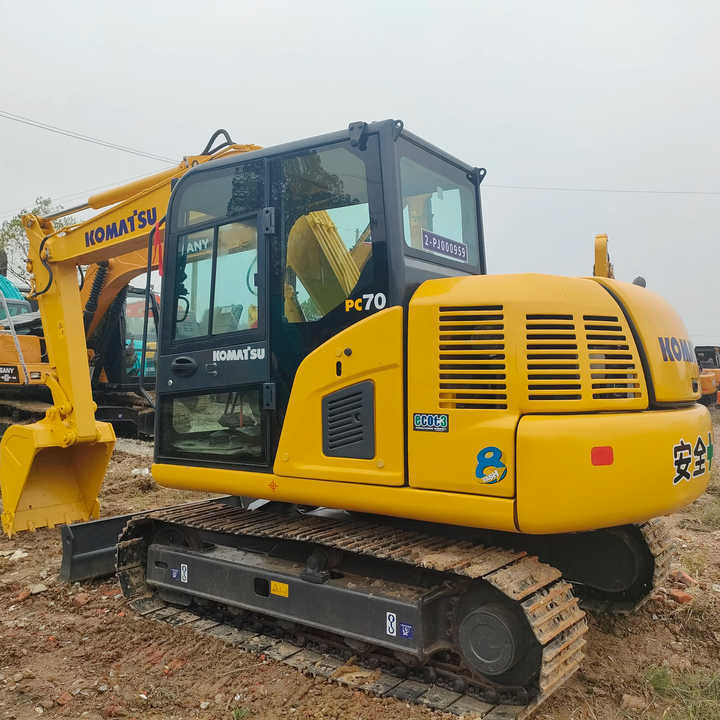 Cheap Used Komatsu PC70-8 Crawler Excavator with High Efficiency Used Heavy M achinery Komatsu PC70-8 Digger Cheap for Sale - Гусеничний екскаватор: фото 2 Cheap Used Komatsu PC70-8 Crawler Excavator with High Efficiency Used Heavy M achinery Komatsu PC70-8 Digger Cheap for Sale - Гусеничний екскаватор: фото 2
