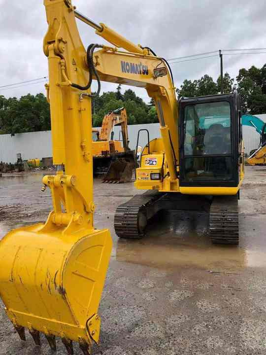 Cheap Used Komatsu PC70-8 Crawler Excavator with High Efficiency Used Heavy Machinery Komatsu PC70-8 Digger Cheap for Sale - Гусеничний екскаватор: фото 3 Cheap Used Komatsu PC70-8 Crawler Excavator with High Efficiency Used Heavy Machinery Komatsu PC70-8 Digger Cheap for Sale - Гусеничний екскаватор: фото 3