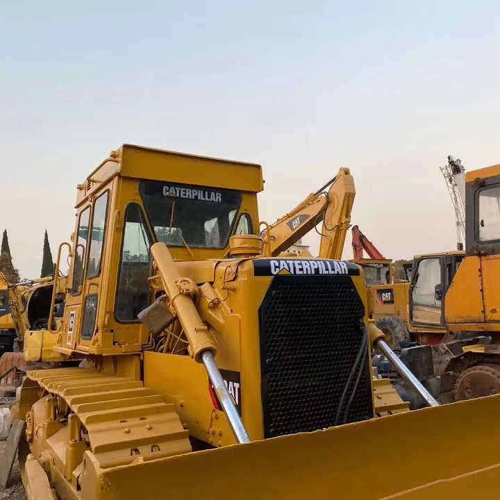 Good Condition D6D Mini Bulldozer New Crawler Bulldozer with Parts Price Bulldozers - Бульдозер: фото 1 Good Condition D6D Mini Bulldozer New Crawler Bulldozer with Parts Price Bulldozers - Бульдозер: фото 1