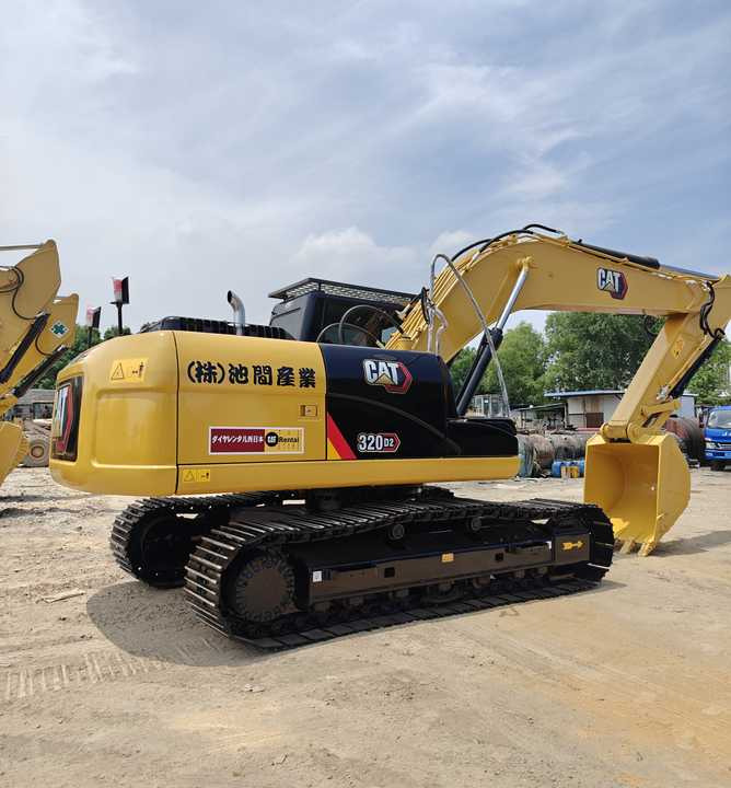 Good Condition Used Cat Excavator 320D2 Caterpillar Second Hand Excavator 312D 315D 320d for Sale - Гусеничний екскаватор: фото 3 Good Condition Used Cat Excavator 320D2 Caterpillar Second Hand Excavator 312D 315D 320d for Sale - Гусеничний екскаватор: фото 3