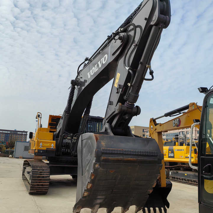 Good Condition VOLVO EC480DL Excavator Low Price Large Hydraulic Crawler Excavator volvo 480dl for Sale - Екскаватор: фото 1 Good Condition VOLVO EC480DL Excavator Low Price Large Hydraulic Crawler Excavator volvo 480dl for Sale - Екскаватор: фото 1