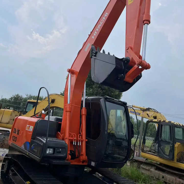 HITACHI ZX120-6 Original Japan Surplus Hitachi ZX120-6 for Sale - Гусеничний екскаватор: фото 3 HITACHI ZX120-6 Original Japan Surplus Hitachi ZX120-6 for Sale - Гусеничний екскаватор: фото 3