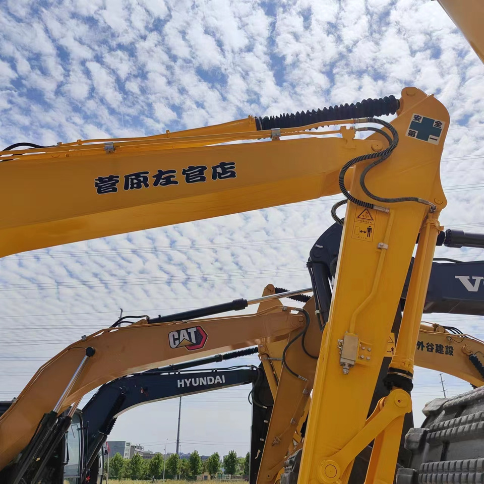Komatsu PC 200 Used Excavator Hotsale Second hand - Гусеничний екскаватор: фото 5 Komatsu PC 200 Used Excavator Hotsale Second hand - Гусеничний екскаватор: фото 5