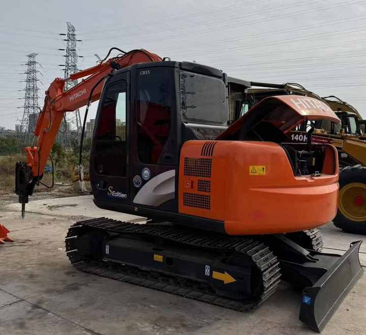 Original Japan Hitachi ZX60 Excavator Hitachi Excavator in Low Price for Hot Sale - Гусеничний екскаватор: фото 3 Original Japan Hitachi ZX60 Excavator Hitachi Excavator in Low Price for Hot Sale - Гусеничний екскаватор: фото 3