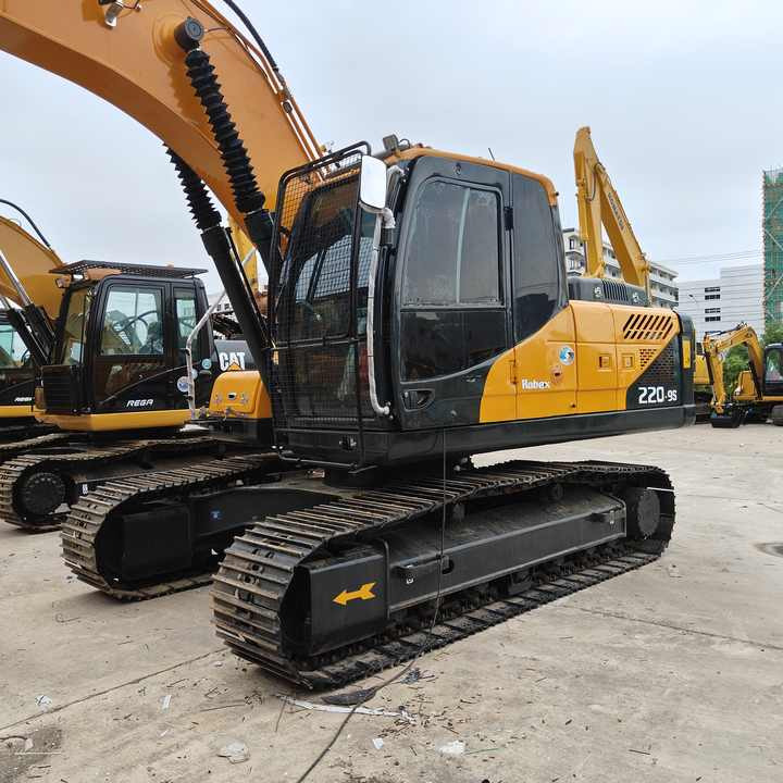 South Korea Low Price Hyundai 220lc-9s Excavator Hyundai 22ton Excavator Hot Sale - Гусеничний екскаватор: фото 2 South Korea Low Price Hyundai 220lc-9s Excavator Hyundai 22ton Excavator Hot Sale - Гусеничний екскаватор: фото 2