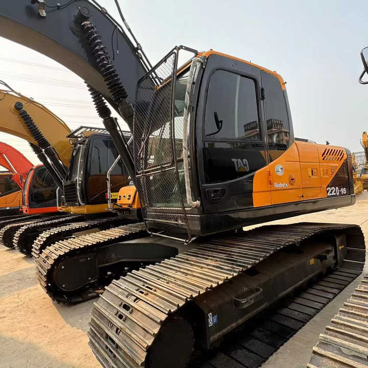 Used 22 Ton Korea Brand Hyundai 220LC-9S Used Excavator for Sale Hyundai 210 215 220 305 Excavators for Sale in China - Екскаватор: фото 1 Used 22 Ton Korea Brand Hyundai 220LC-9S Used Excavator for Sale Hyundai 210 215 220 305 Excavators for Sale in China - Екскаватор: фото 1