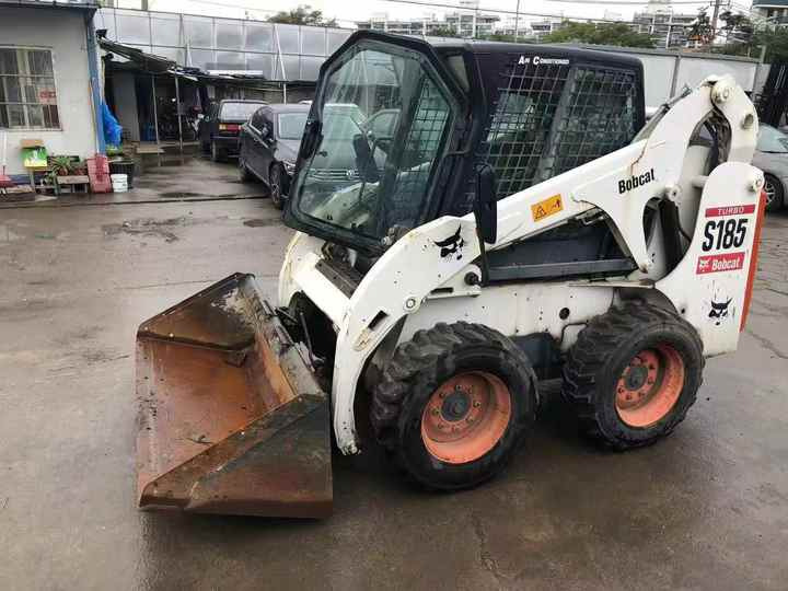 Used Bob Cat Bob Cat S185 Used Mini Skid Steer Wheel Loader Multifunctional Track Loaders Bobcat - Колісний навантажувач: фото 3 Used Bob Cat Bob Cat S185 Used Mini Skid Steer Wheel Loader Multifunctional Track Loaders Bobcat - Колісний навантажувач: фото 3