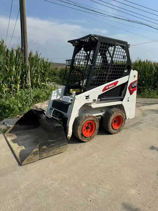 Used Bobcat S70 Skid Teer in Stock Good Condition bobcat S70 S160 185 300 330 Skid Steer for Sale - Міні-навантажувач: фото 2 Used Bobcat S70 Skid Teer in Stock Good Condition bobcat S70 S160 185 300 330 Skid Steer for Sale - Міні-навантажувач: фото 2