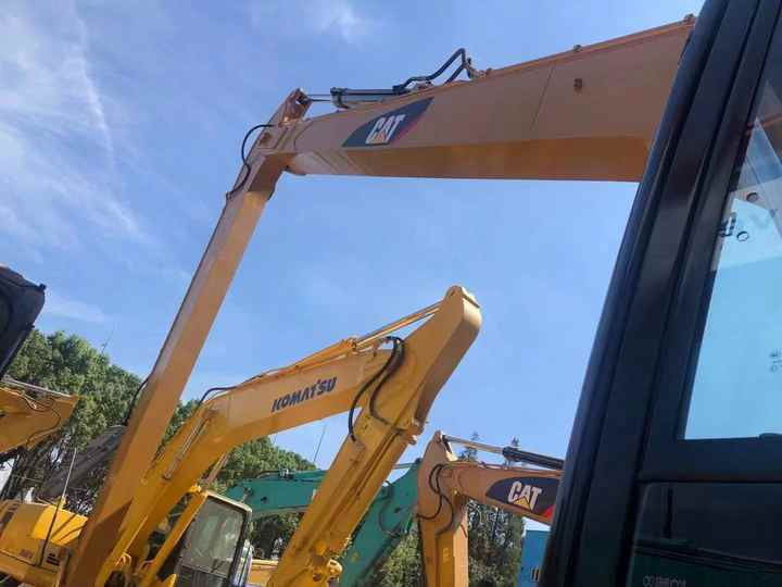 Used CAT 330D 30T Second Hand Japan Original Large Excavator Mining Construction Excavators Hot Sale 320 330 336 323 Long Arm - Екскаватор: фото 4 Used CAT 330D 30T Second Hand Japan Original Large Excavator Mining Construction Excavators Hot Sale 320 330 336 323 Long Arm - Екскаватор: фото 4