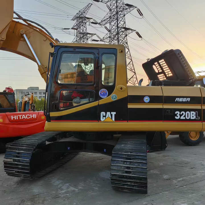 Used Cat Excavator Japan 20 Tons Digger Machinery Caterpillar CAT 320BL for Sale Cat 320B 320BL 320C 320D 320CL 320DL in Stock - Екскаватор: фото 1 Used Cat Excavator Japan 20 Tons Digger Machinery Caterpillar CAT 320BL for Sale Cat 320B 320BL 320C 320D 320CL 320DL in Stock - Екскаватор: фото 1