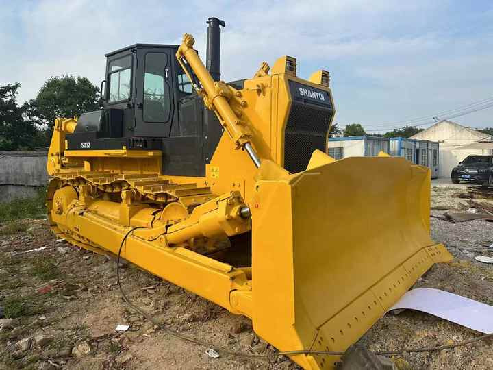 Used China Brand Shantui Sd32 Bulldozer in Stock High Quality Shantui Sd16 22 32 Bulldozer for Sale - Бульдозер: фото 5 Used China Brand Shantui Sd32 Bulldozer in Stock High Quality Shantui Sd16 22 32 Bulldozer for Sale - Бульдозер: фото 5