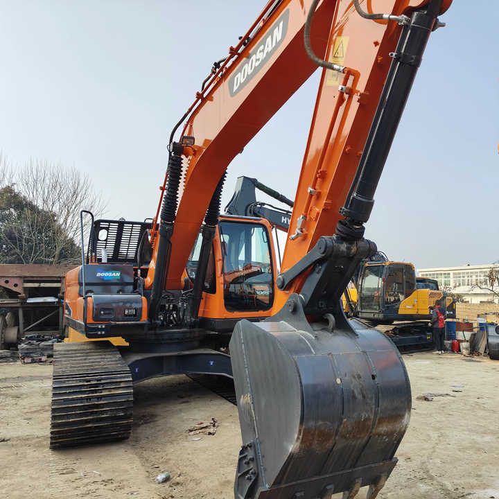 Used Excavator Doosan DX225LC-9 Excavators Mini Equipment Earth Moving Machinery Doosan Digger Excavator for Sale - Гусеничний екскаватор: фото 5 Used Excavator Doosan DX225LC-9 Excavators Mini Equipment Earth Moving Machinery Doosan Digger Excavator for Sale - Гусеничний екскаватор: фото 5